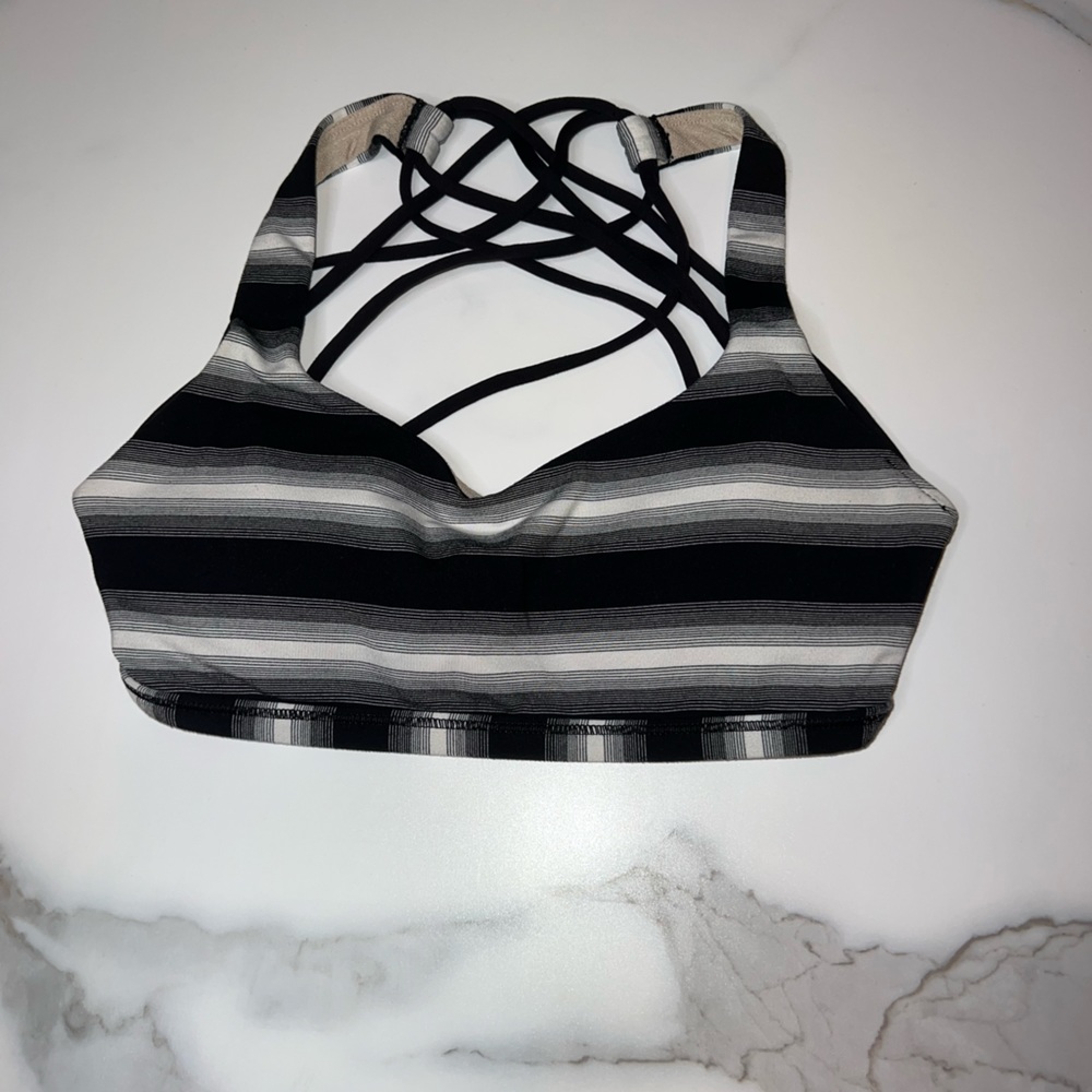 Lululemon beautiful pattern sports bra with removable padding.